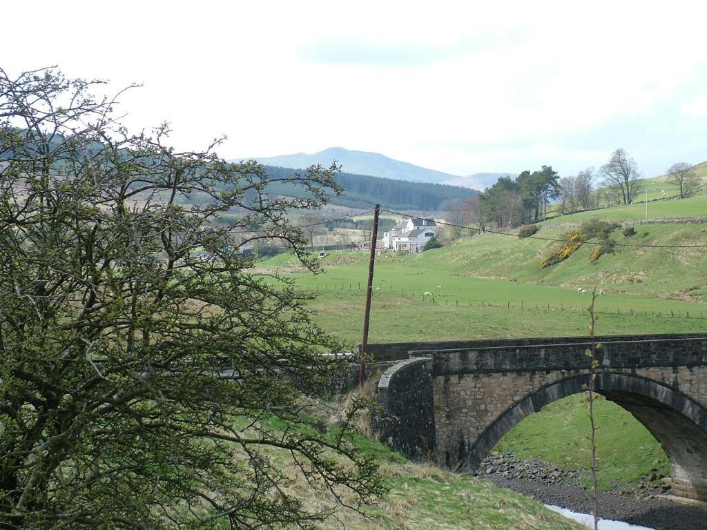 Carronbridge Guest House Kilsyth エクステリア 写真